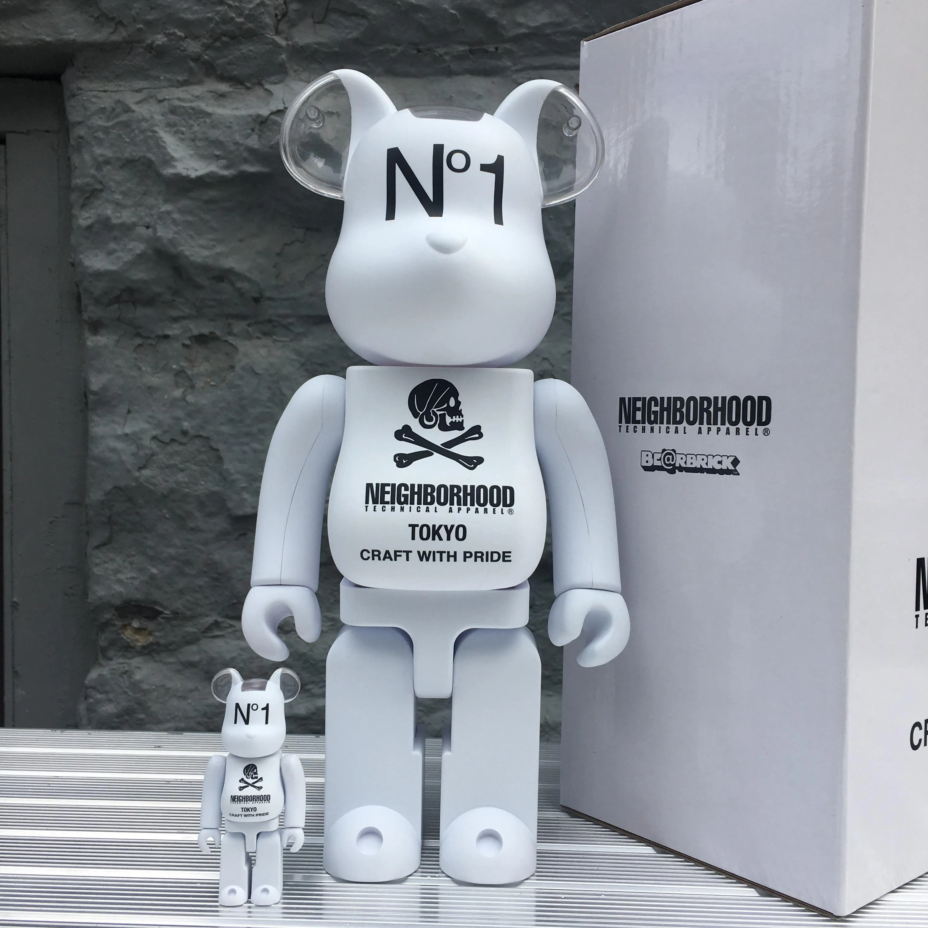Neighborhood White 100%   400% Bearbrick Set by Medicom Toy x Neighborhood